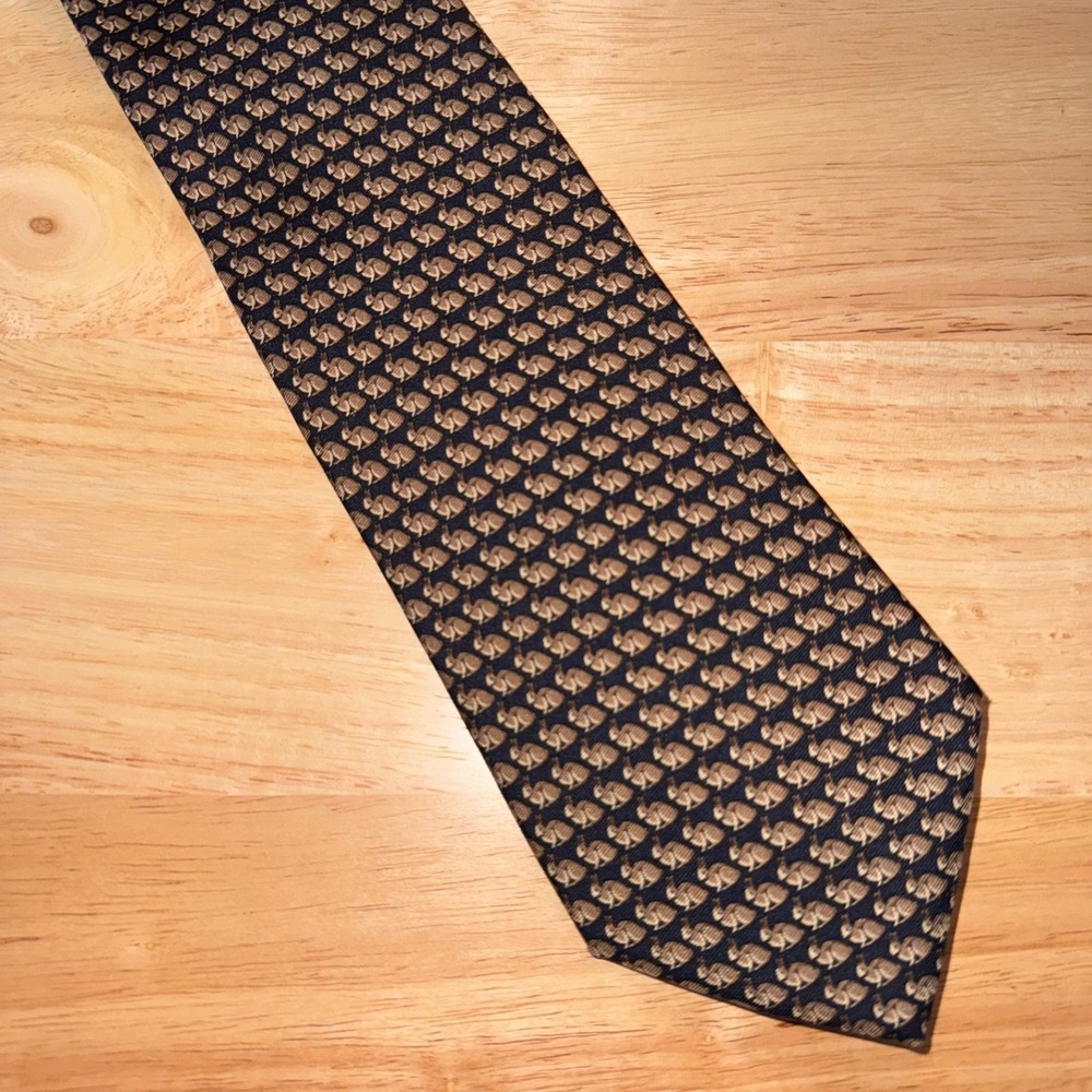 Brooks Brothers Basics Mens Silk Necktie Made in USA Navy Blue Rabbits Bunnies
